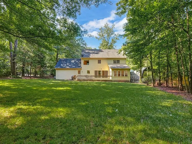 295 Oakmere Dr — Photo 30