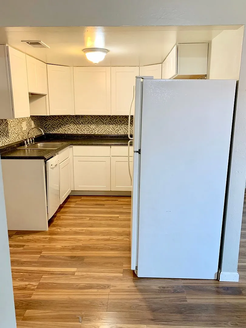 5795 S Bannock St — Photo 3