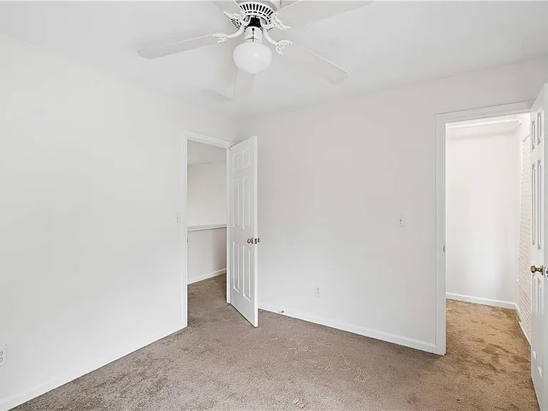 6285 Barwick Ln — Photo 16