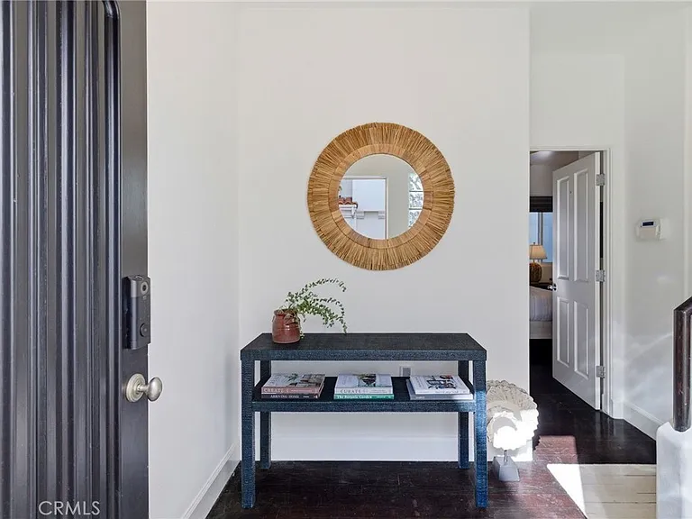 720 Manhattan Beach Blvd — Photo 40
