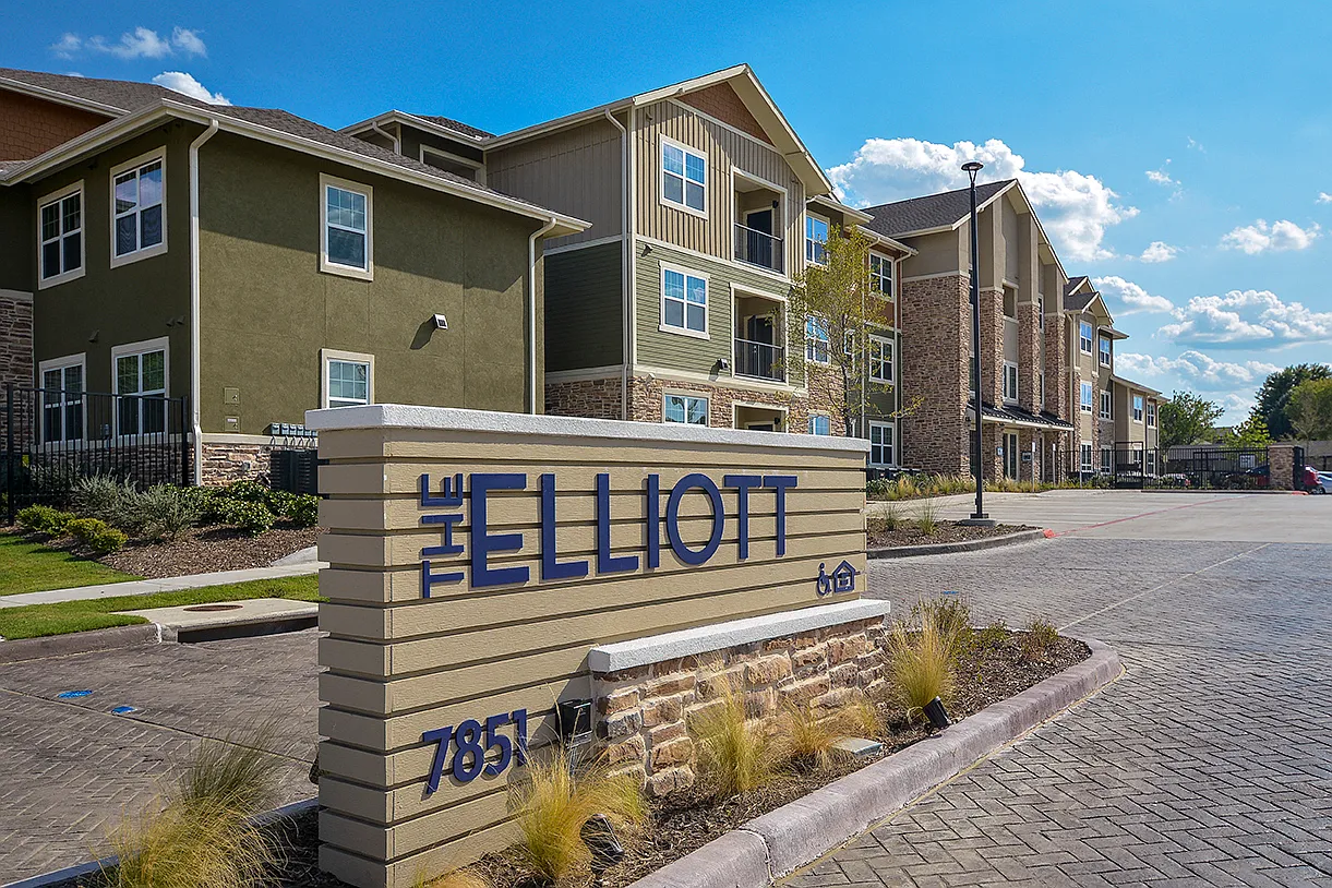 The Elliott Senior Apartments — Photo 2