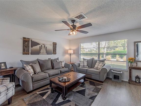 5th image of 2412 Hazelwood Ln