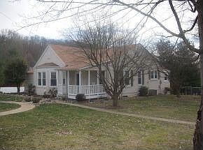 2nd image of 3801 Summit Dr