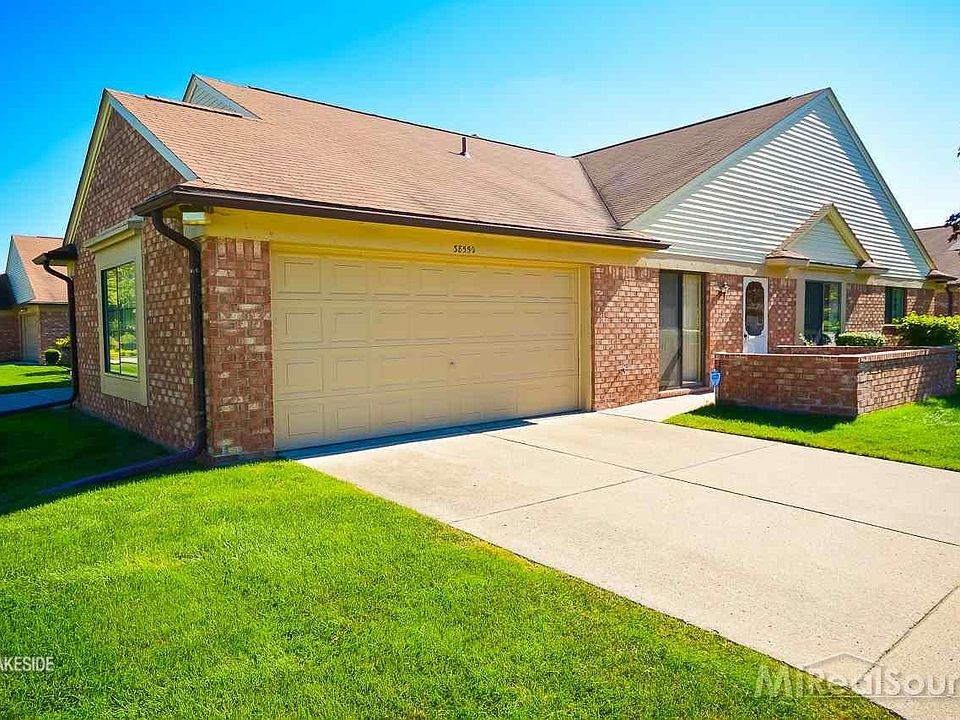 1st image of 38550 Palm Meadow Dr