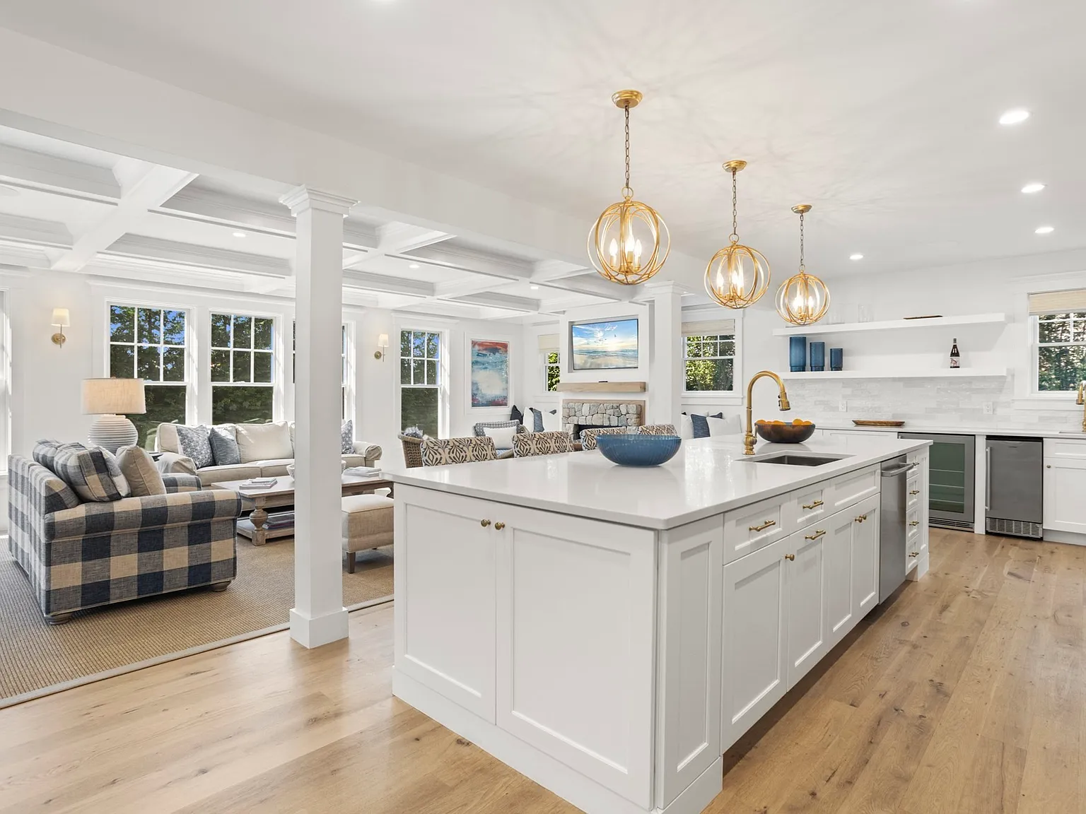 5 bed, 7.0 bath, 3399 sqft, $29,000 — Photo 4
