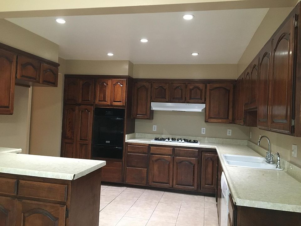 1st image of 1116 N Soldano Dr