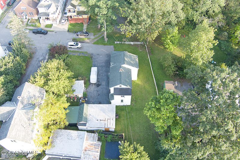 3rd image of 89 James Street