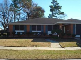 249 Cottonwood Dr, Gretna, LA 70056