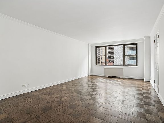 4th image of 305 E 40th St APT 11P