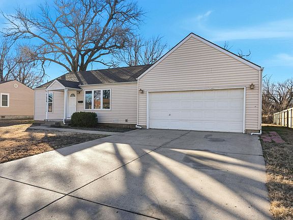 4th image of 1619 Robbins St