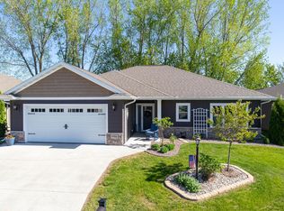 1056 W Cecilia Ct, Appleton, WI 54913