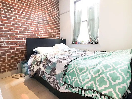 Rented by Compass | media 13