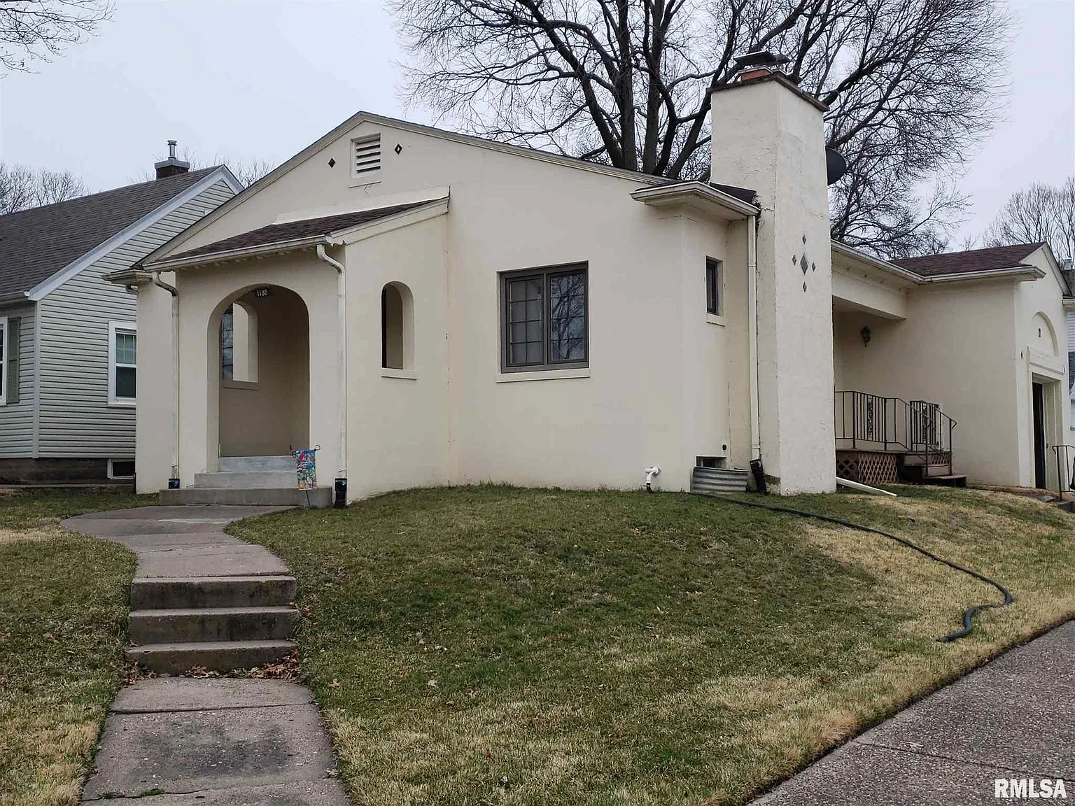 1103 E Garfield St photo 1