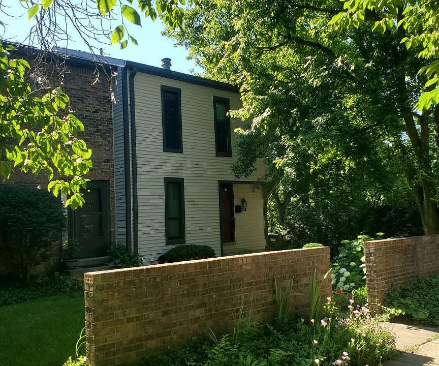 1st image of 912 Ravine Dr