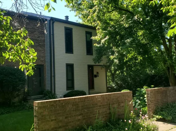 912 Ravine Dr, Villa Hills, KY 41017