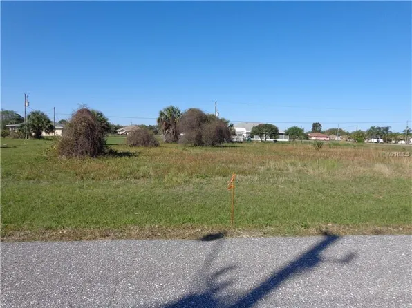 De Leon Dr, North Port, FL 34287