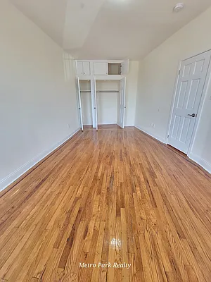 Rented by Metro Park Realty Inc | media 7