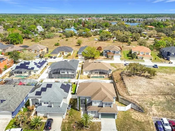 406 Wildflower Rd, Davenport, FL 33837