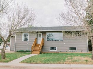 4113 W 63rd St, Stettler, AB T4K1E8