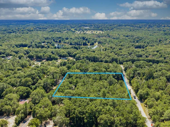 1361 N 1st St, Defuniak Springs, FL 32433