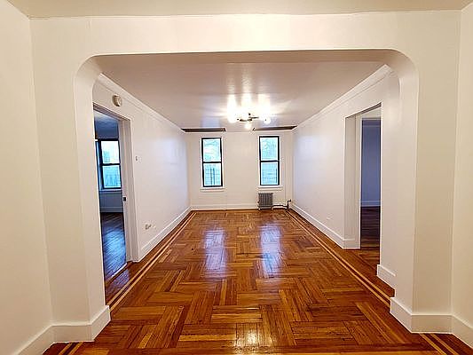 2nd image of 2108 Chatterton Ave #D4
