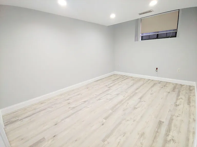 10 Weston Ave #114 — Photo 11