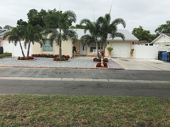 2nd image of 10111 Chimney Hill Ct
