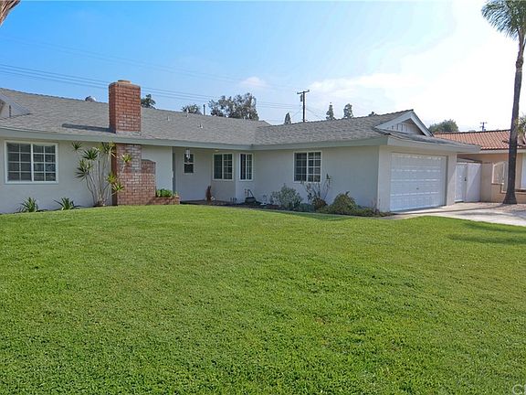2nd image of 809 E Woodland Ln