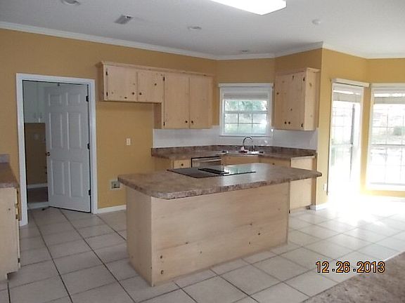 4th image of 100 Mulberry Ct