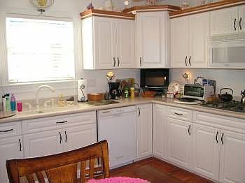 4th image of 414 Cobblestone Dr