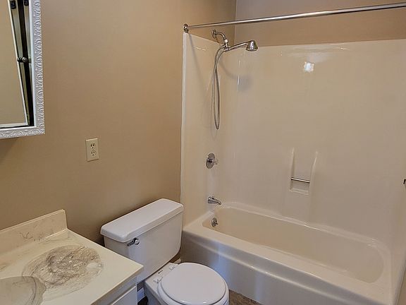 3rd image of 4533 Hemmeter Ct #1