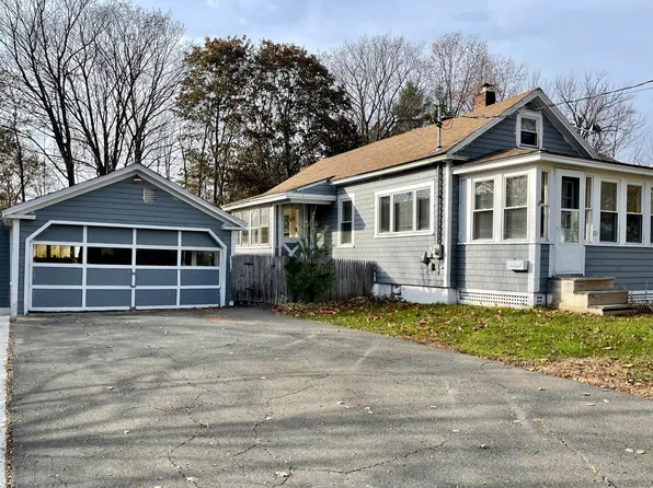 137 Autumn Avenue, Dover-Foxcroft, ME 04426