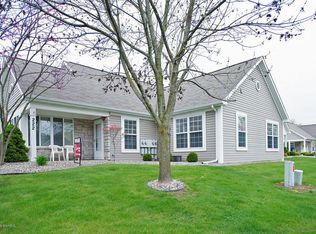 222 Ashton Lake Dr, Battle Creek, MI 49015