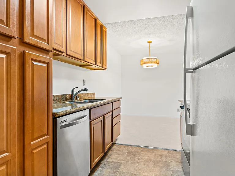 1311 Webster St #E316 — Photo 10