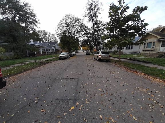 4th image of 3235 Dupont Ave N