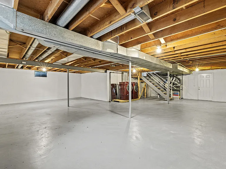 3612 S 105th St — Photo 30