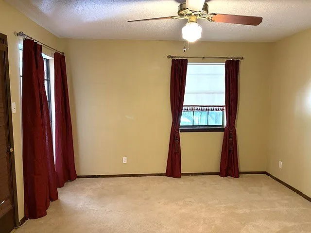 531 Fairway Ct — Photo 16