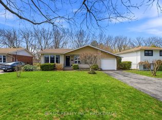 95 Prince Charles Dr, Saint Catharines, ON L2N3Y8