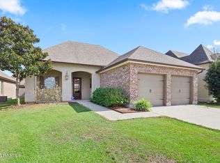116 Autumnbrook Dr, Broussard, LA 70518