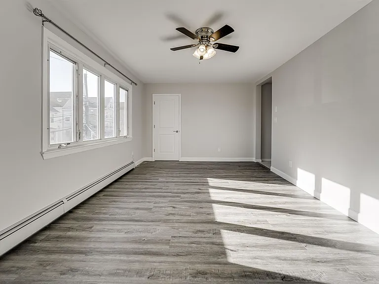 79 Hoyt St #2 — Photo 26