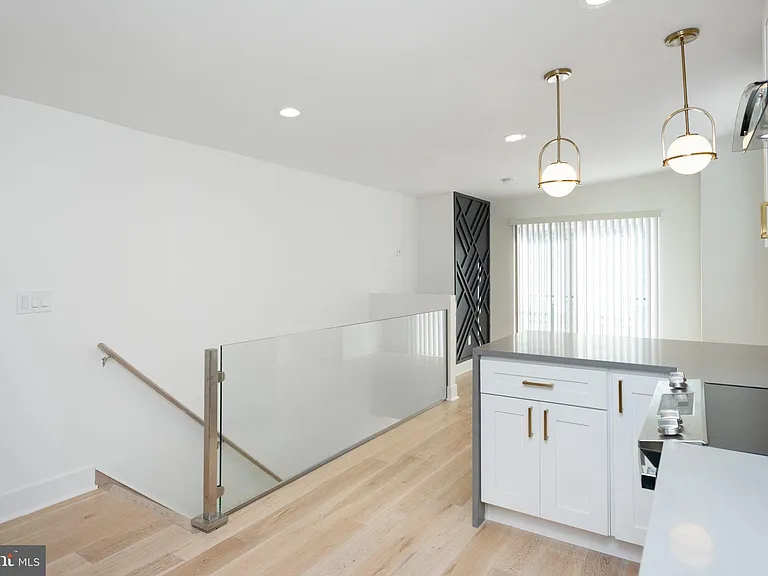 2517 Cedar St #2 — Photo 11