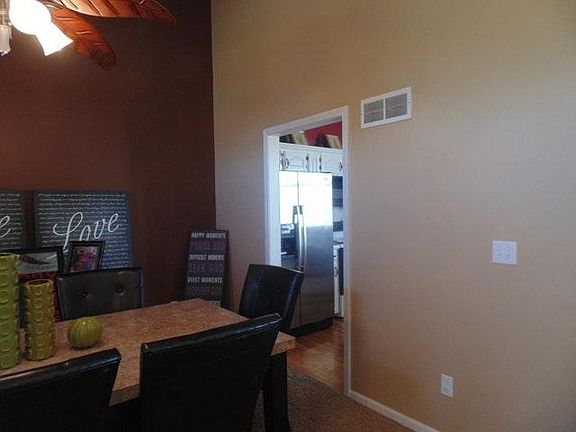5th image of 313 NE Dreamweaver Ave