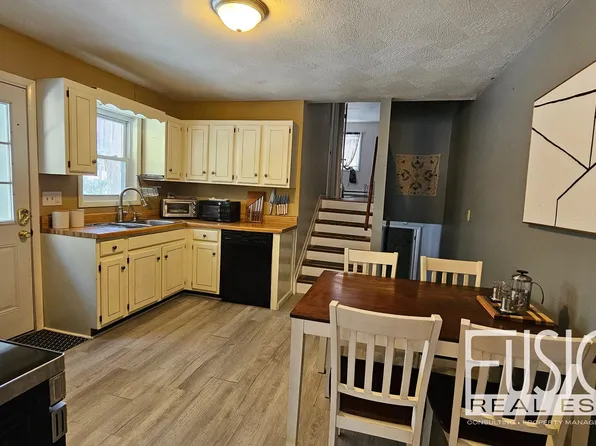 140-142 Pine St, 140 Pine St #B, Winooski, VT 05404