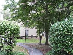 2nd image of 5 Heritage Dr Unit E