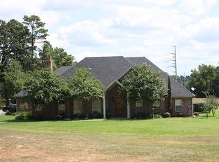 202 Turtle Creek Bnd, Longview, TX 75605