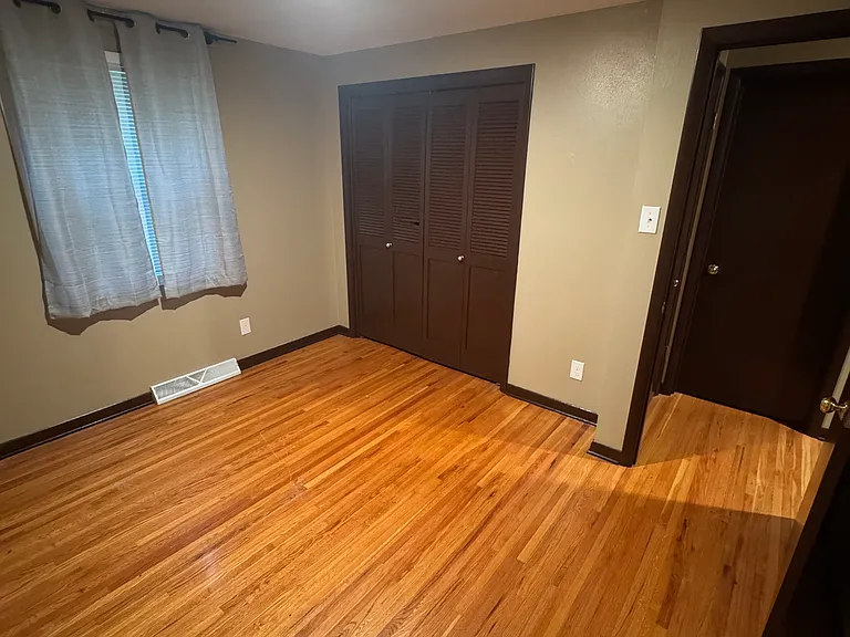 508 W Briarwood Ln — Photo 6