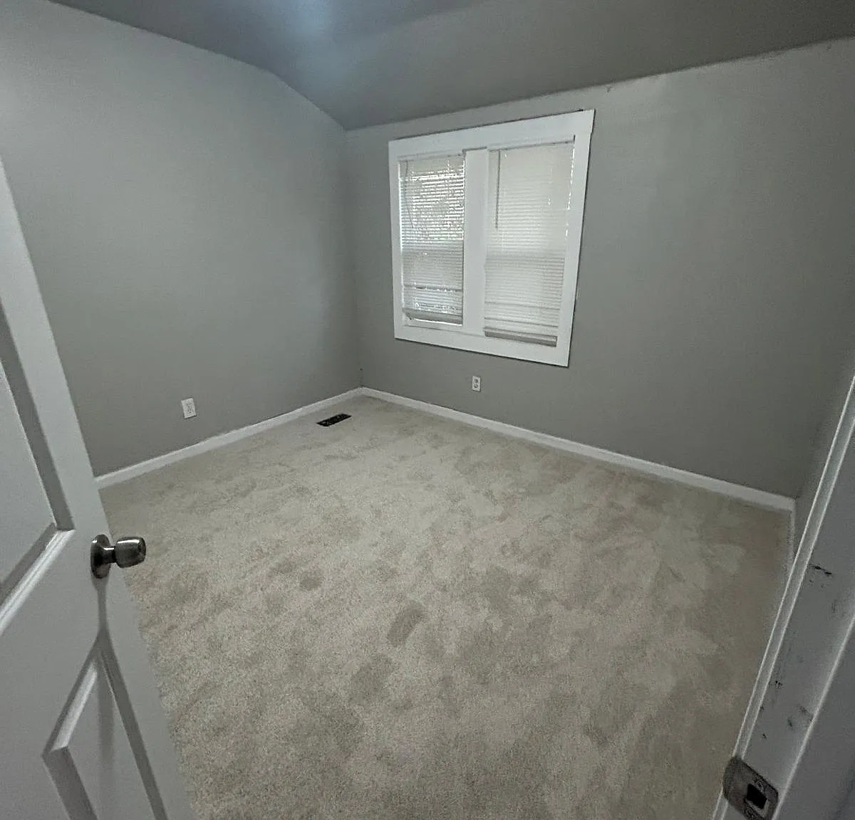 4 bed, 1640 sqft, $1,600 — Photo 3