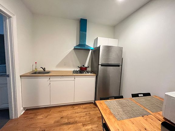 2nd image of 340 N 42nd St Floor 3