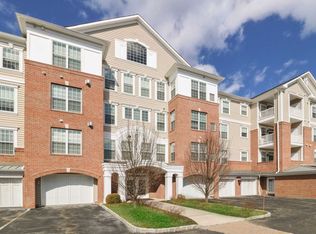 340 Regency Dr, Fishkill, NY 12524