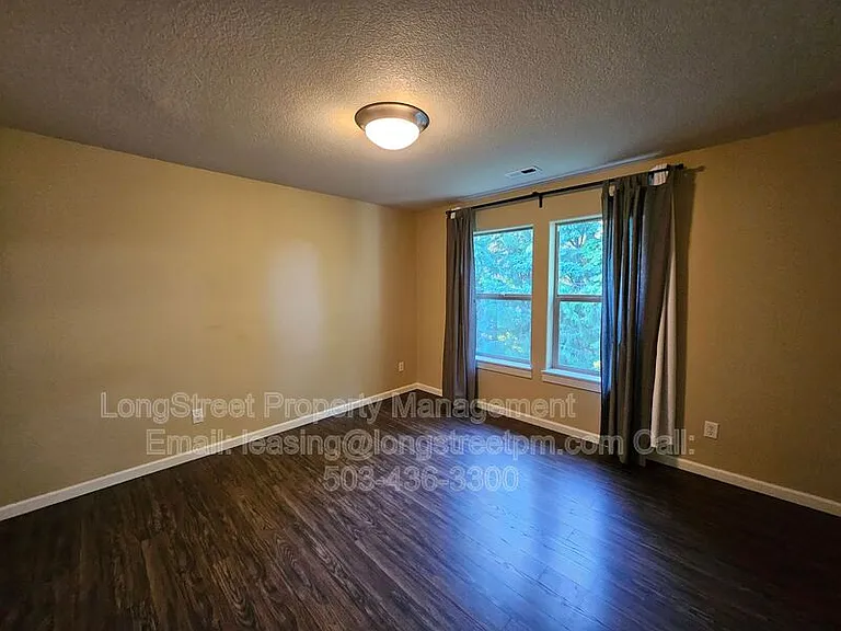 14607 SE Crystal St — Photo 27
